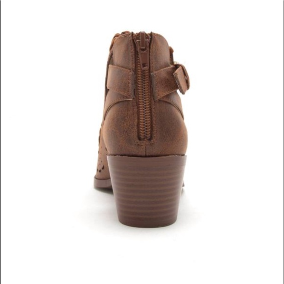 Faux leather cut out boots bootie cognac perforate - Picture 4 of 4